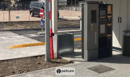 Capodichino Parking Napoli foto 1